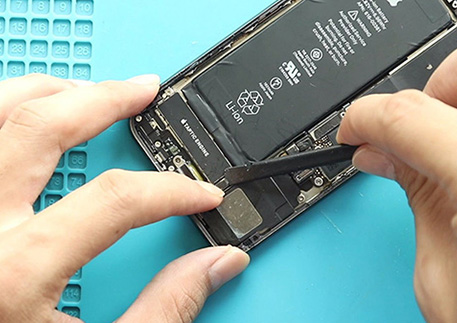 When and How to Replace Your iPhone Battery